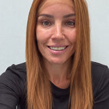 Copper Glow 20-inch straight wig in bright copper red, front view