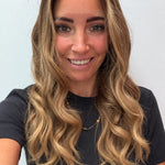 Golden Honey 20-inch wavy wig in golden blonde balayage, front view